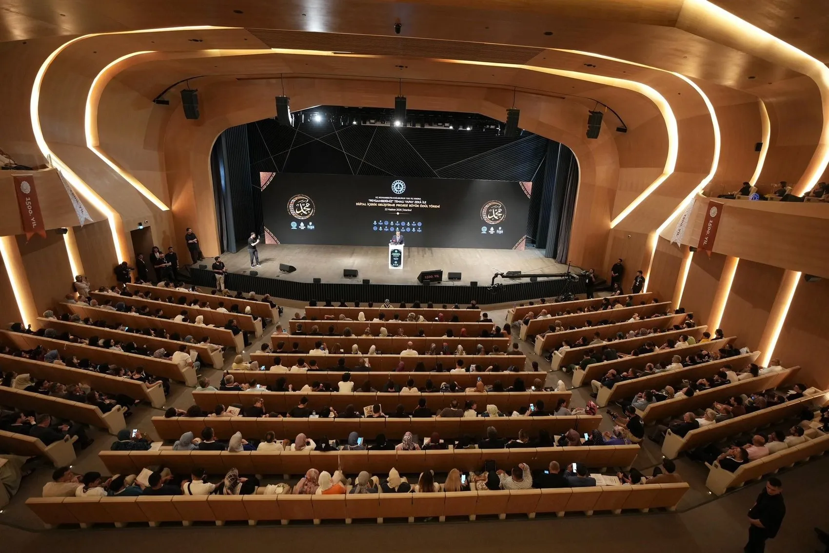 Bakan Tekin Eğitim sisteminin merkezinde iyi insan yetiştirmek var
