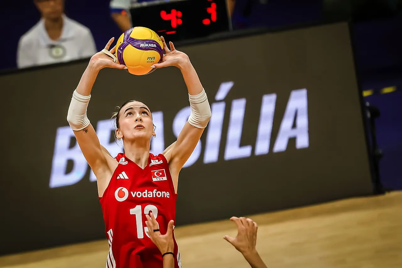 Filenin Sultanları Hollanda karşısında set alamadan kaybetti