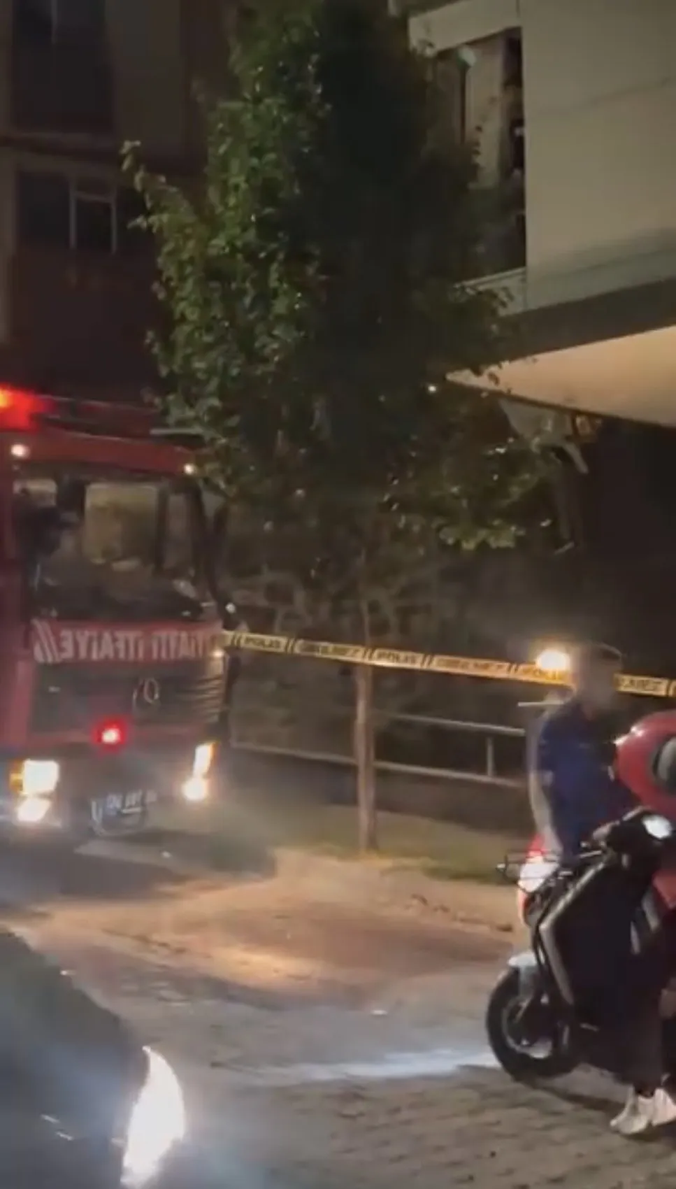 Kağıthane'de korkuluklara asılı halde bulundu