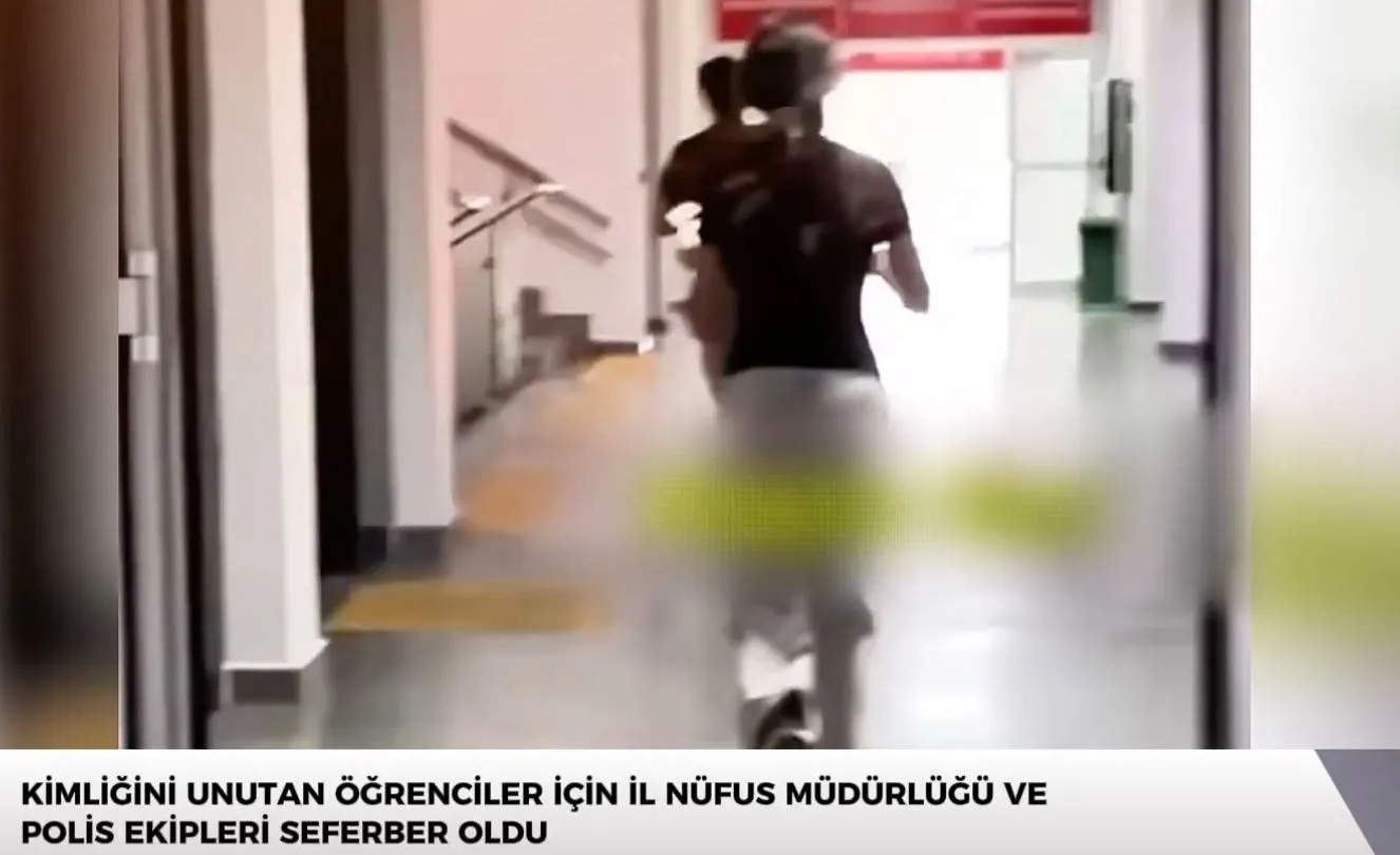 YKS günü polisten öğrencilere hızlı ulaşım desteği