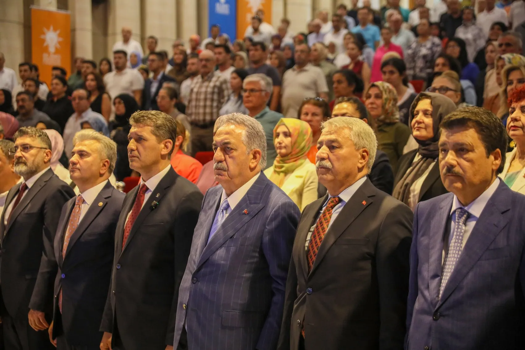 Hayati Yazıcı AK Parti rotasını rüzgara göre belirlemez