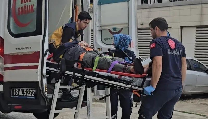İnegöl yolunda kaza yapan tanker trafiği aksattı