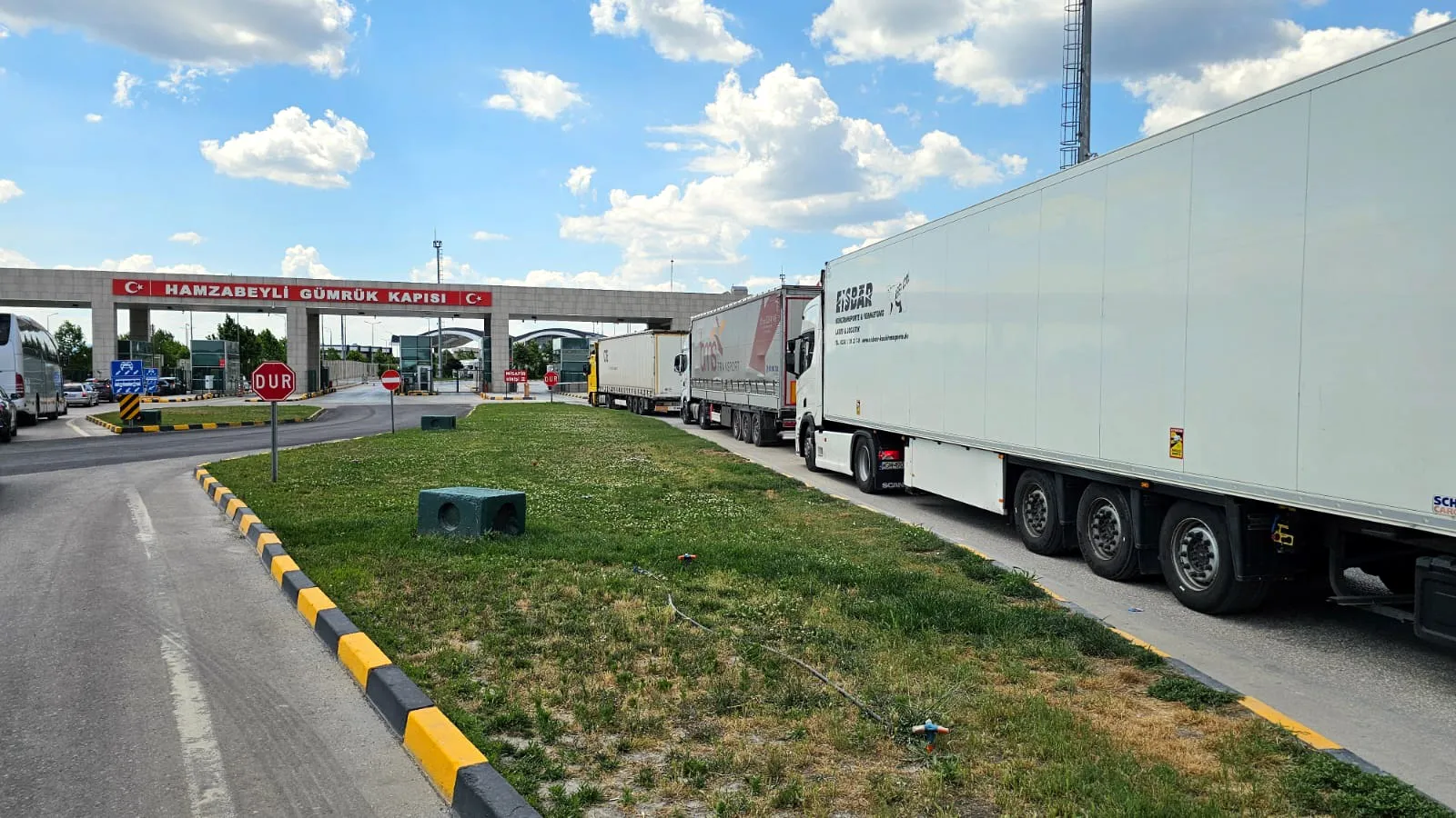 Hamzabeyli’de 20 kilometrelik TIR çilesi sürücüleri isyan ettirdi