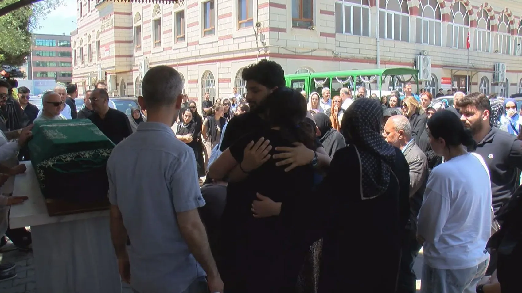 Dilan Polat’ın koruması için cenaze töreni düzenlendi