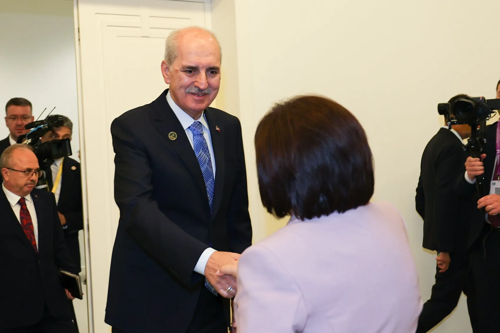 Kurtulmuş ve Gafarova Bakü’de masaya oturdu