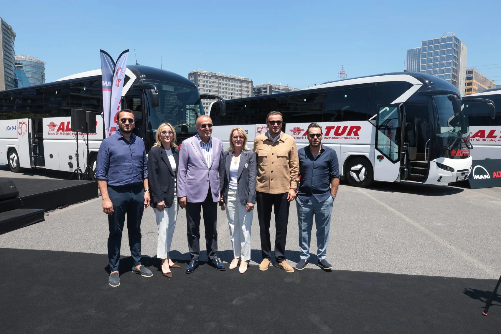 Abdurrahim Albayrak filosunu 30 yeni otobüsle büyüttü