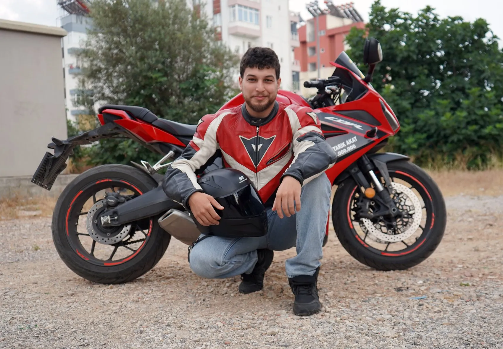 Kaza sonrası imkansızı başardı Tarık yeniden motosiklet üzerinde
