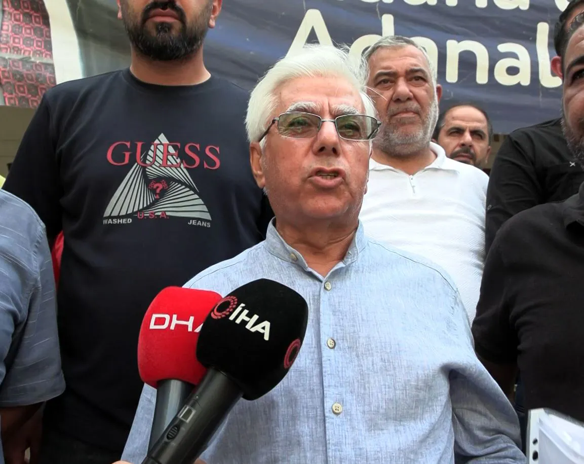 Adana'da dolmuş krizi Şoförler kontak kapattı