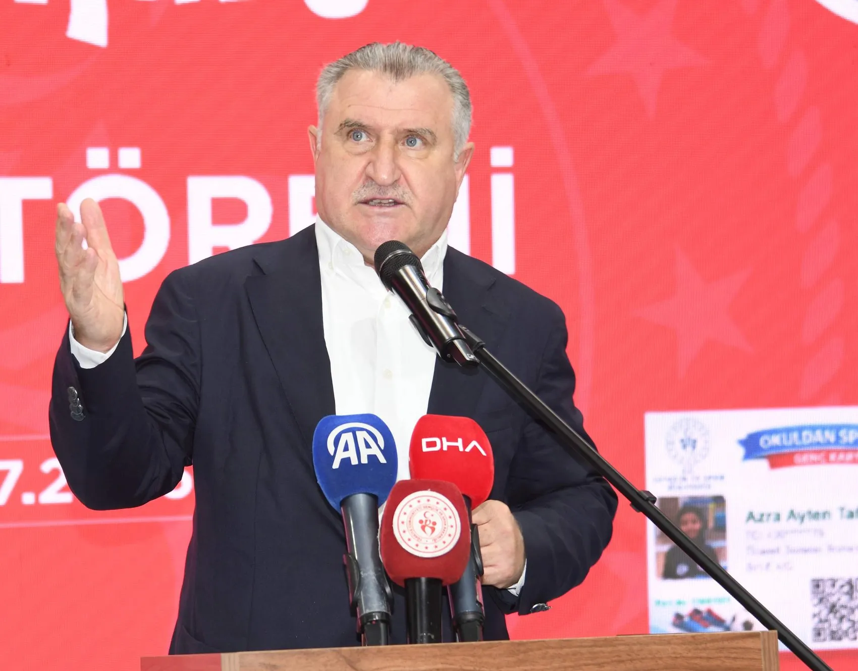 Edirne'de öğrencilere spor başarısı ödülü
