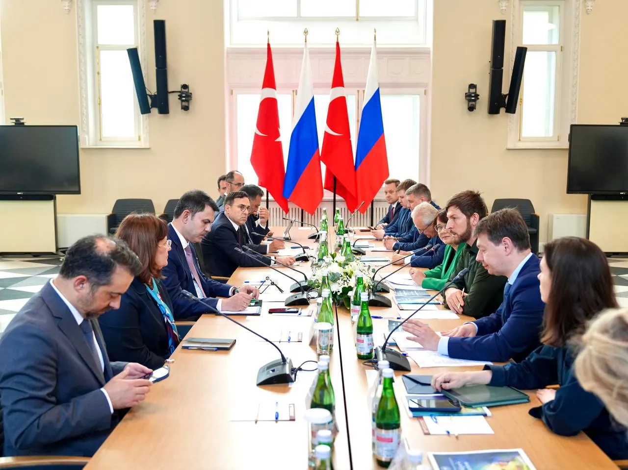 Bakan Kurum Moskova’da COP31 için destek turuna çıktı