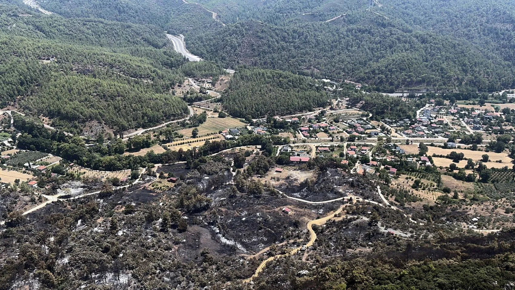 Fethiye orman yangınında 350 hektarlık alan küle döndü