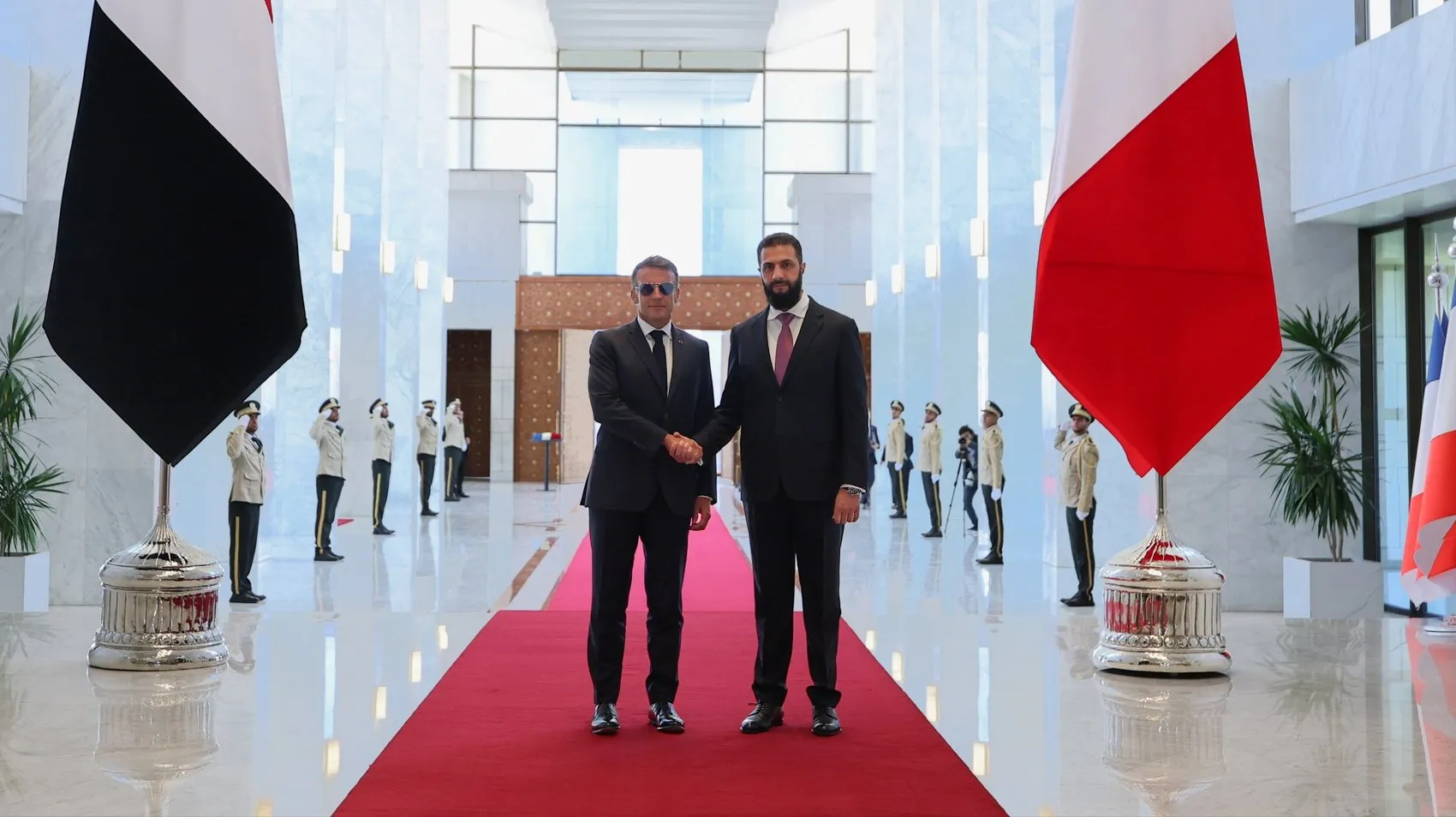 Macron ve Şara Şamda bir araya geldi