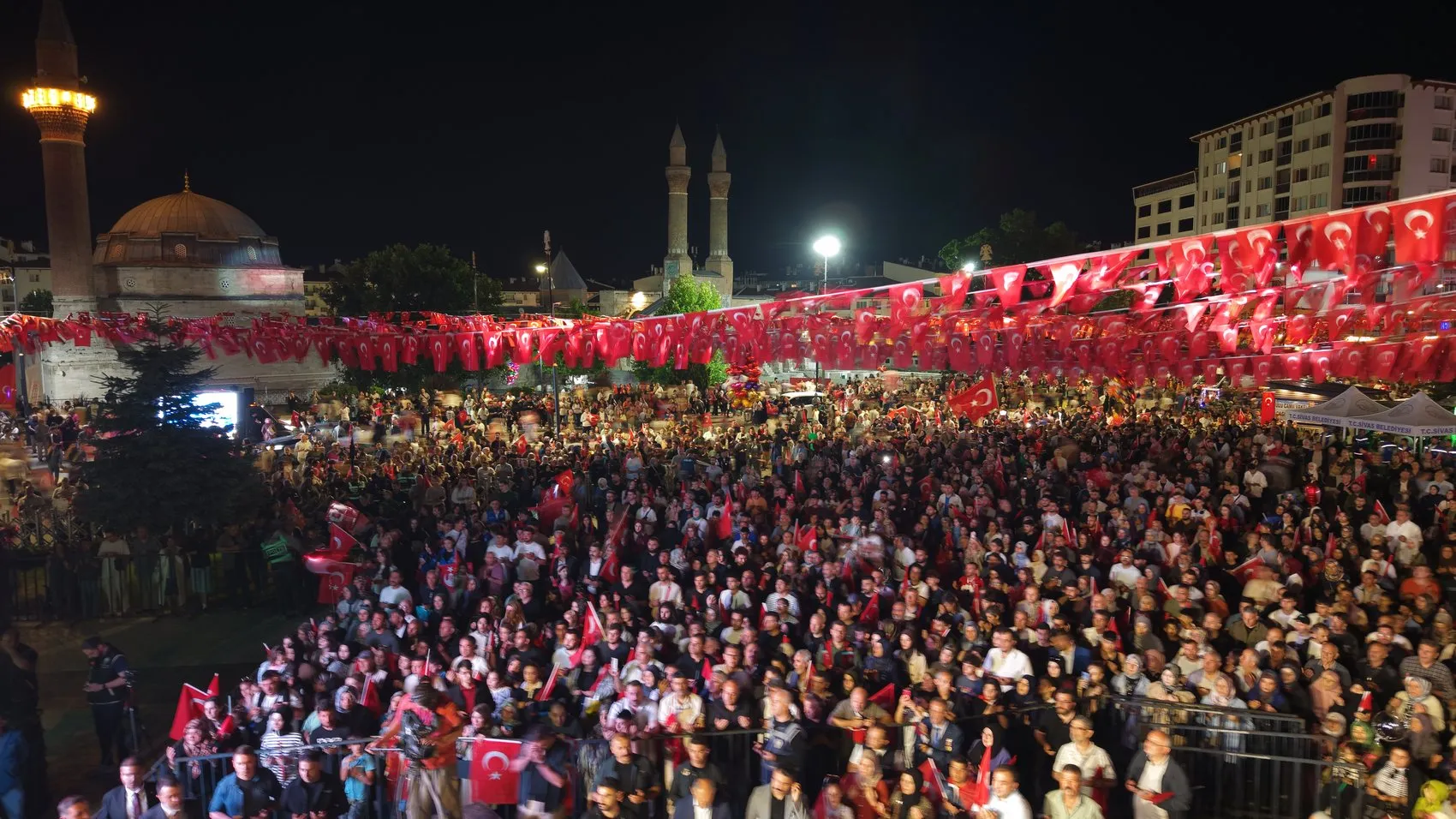 Sivas 15 Temmuz için tek yürek oldu