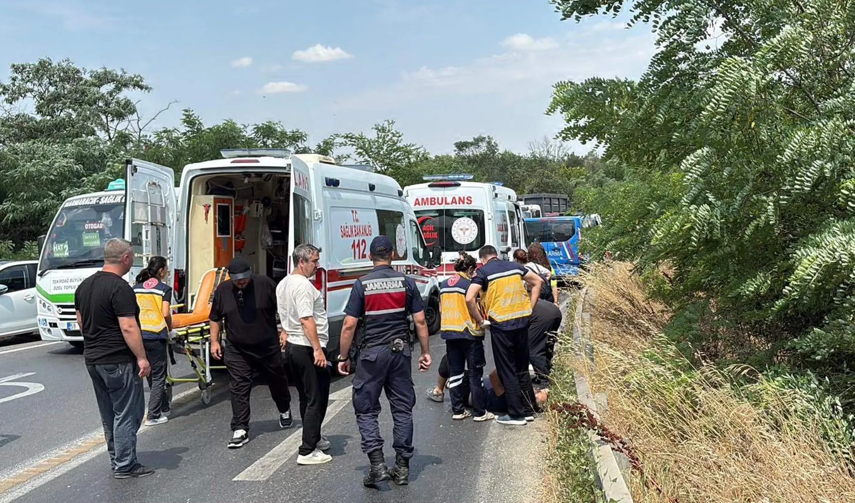 Çorlu'da motosiklet kazası aileyi hastanelik etti