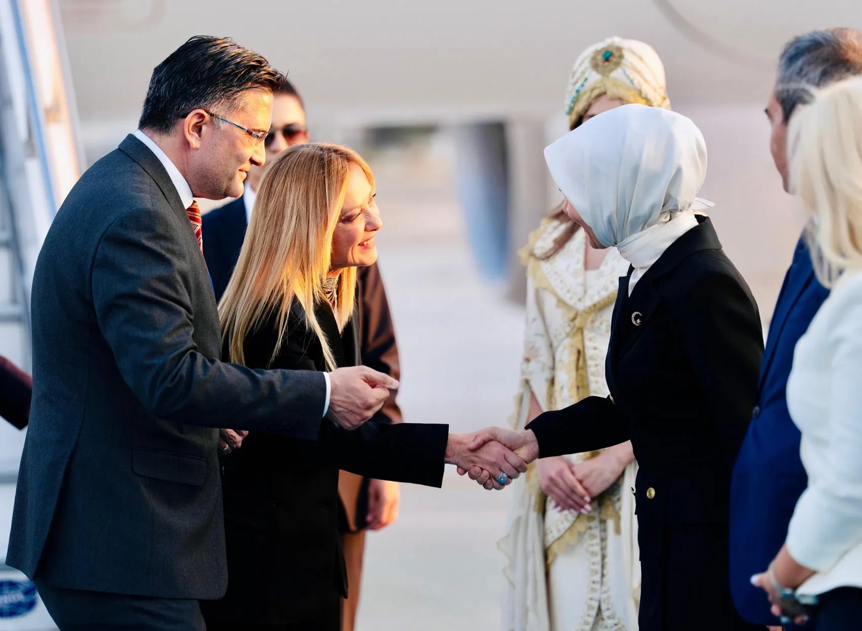 Meloni NATO zirvesi için Ankara'ya indi