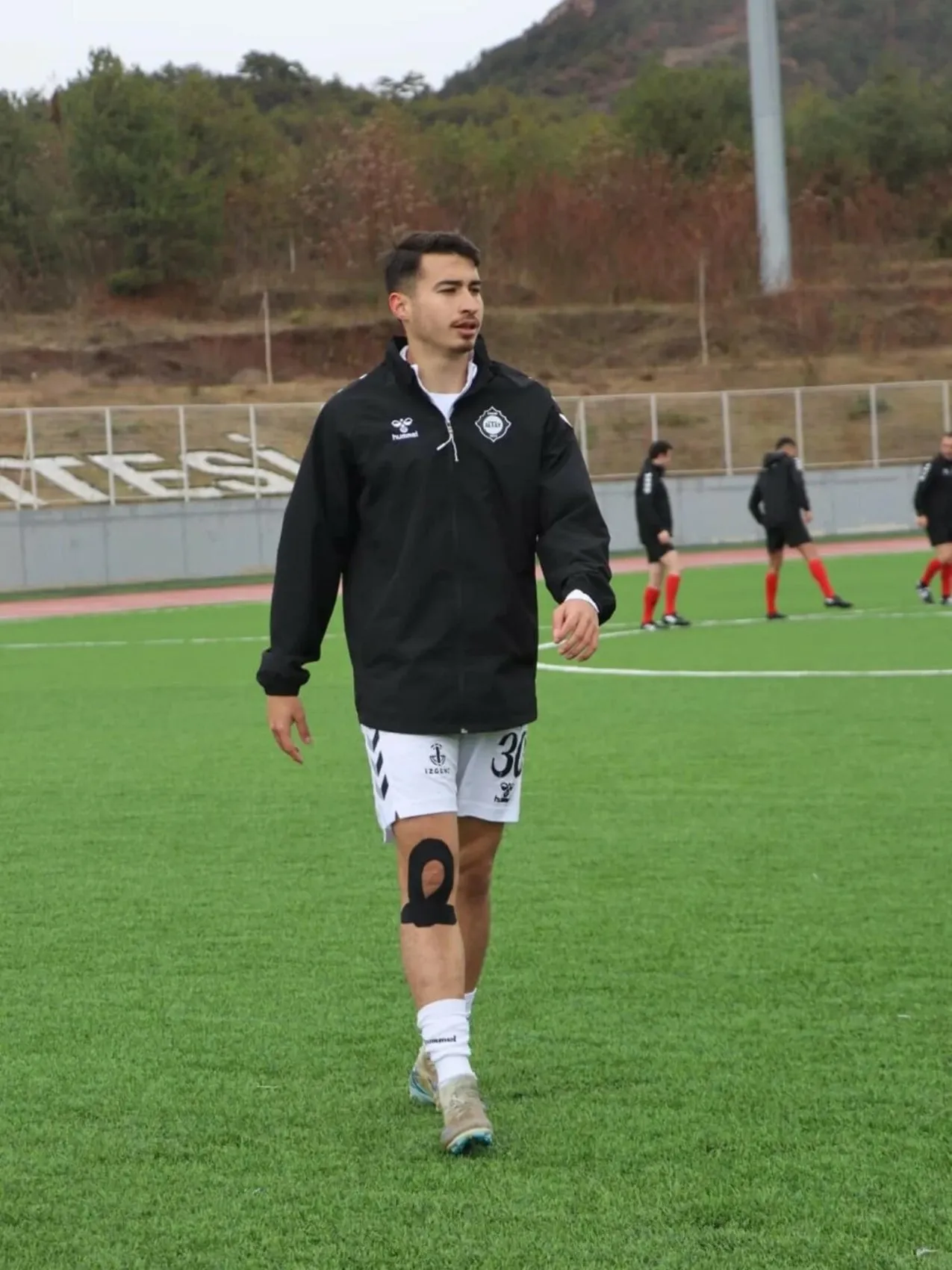 Altay'ın genç stoperi Yunus Efe yuvadan uçuyor