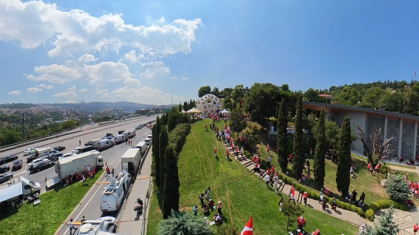 15 Temmuz ruhu köprüde yeniden canlandı