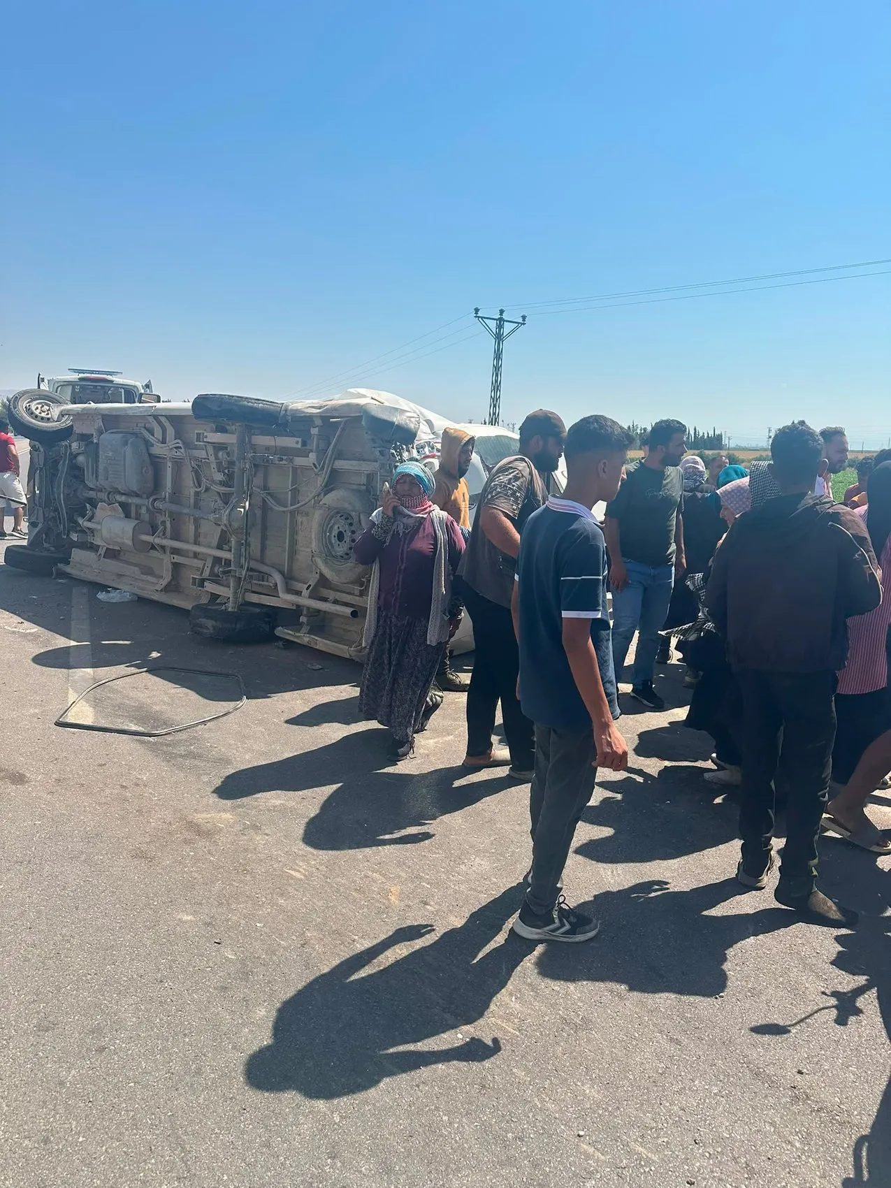Reyhanlı yolunda tarım işçilerini taşıyan minibüs kaza yaptı