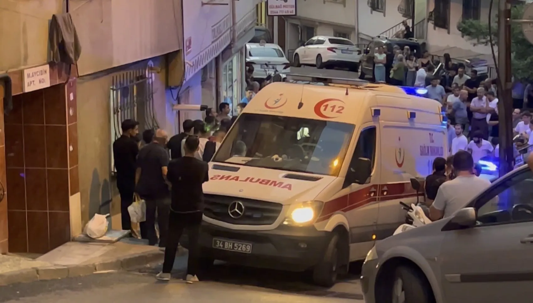 Şişli'de genç adam evinde ölü bulundu