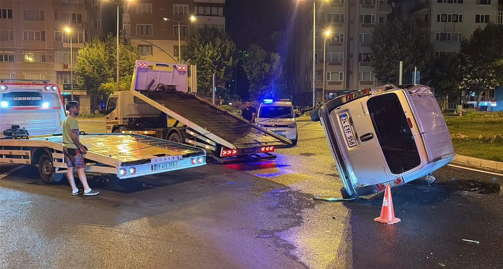 Çorlu'da kaza sonrası sürücü arkadaşını araçta bırakıp kayıplara karıştı