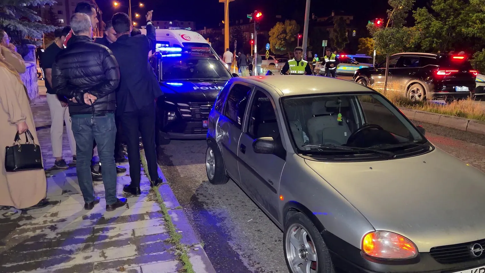 Ehliyetsiz sürücünün polisten kaçışı babasına 247 bin liraya mal oldu