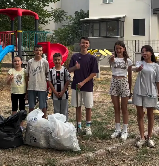 Çöp toplayan öğrenciye valilikten anlamlı destek