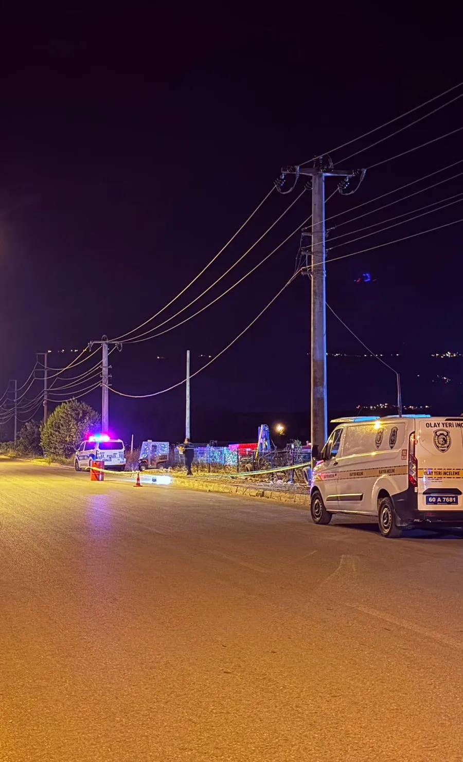 Niksar'da kediye yol vermek isteyen motosikletli hayatını kaybetti