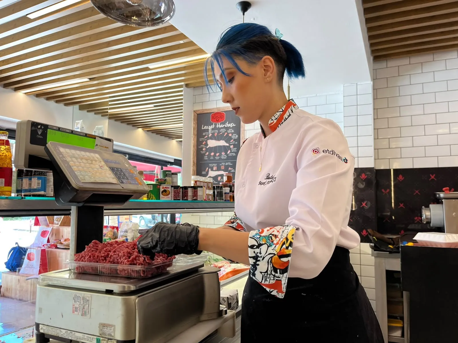 Ankara'da vegan kasap Bıçak tutunca fikirleri değişti