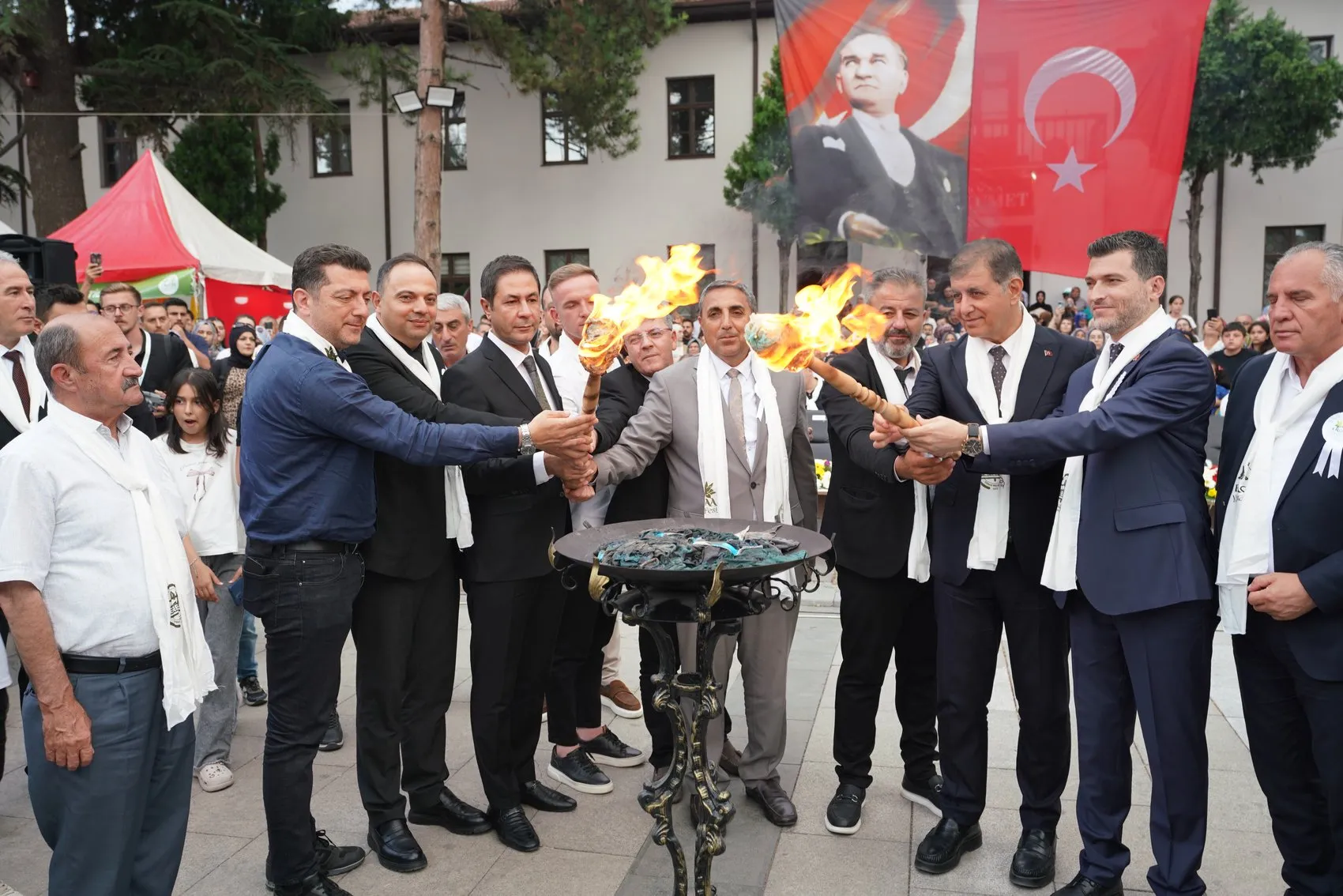 Erbaa dev kazanda pişirdiği 288 bin dolmayla rekor hedefliyor