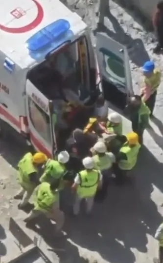 Beylikdüzü'nde genç bir inşaat işçisi düşerek hayatını kaybetti