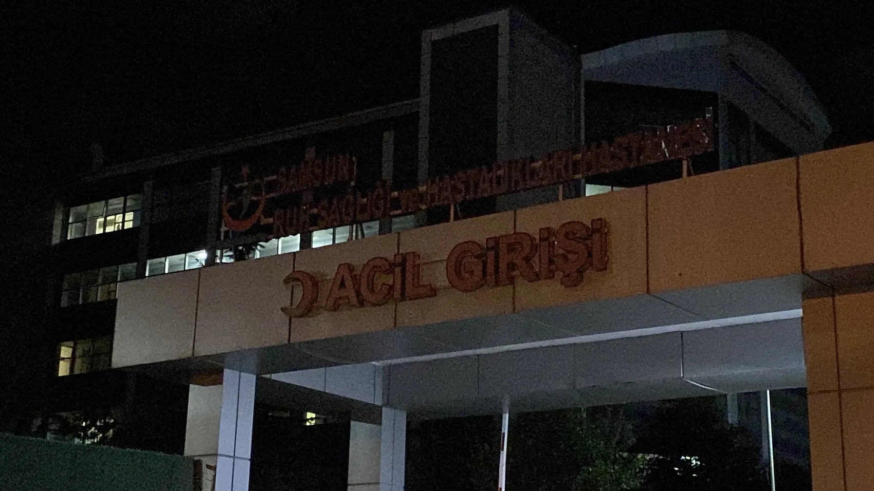 Samsun Ruh Sağlığı Hastanesi acil servisine mermi isabet etti