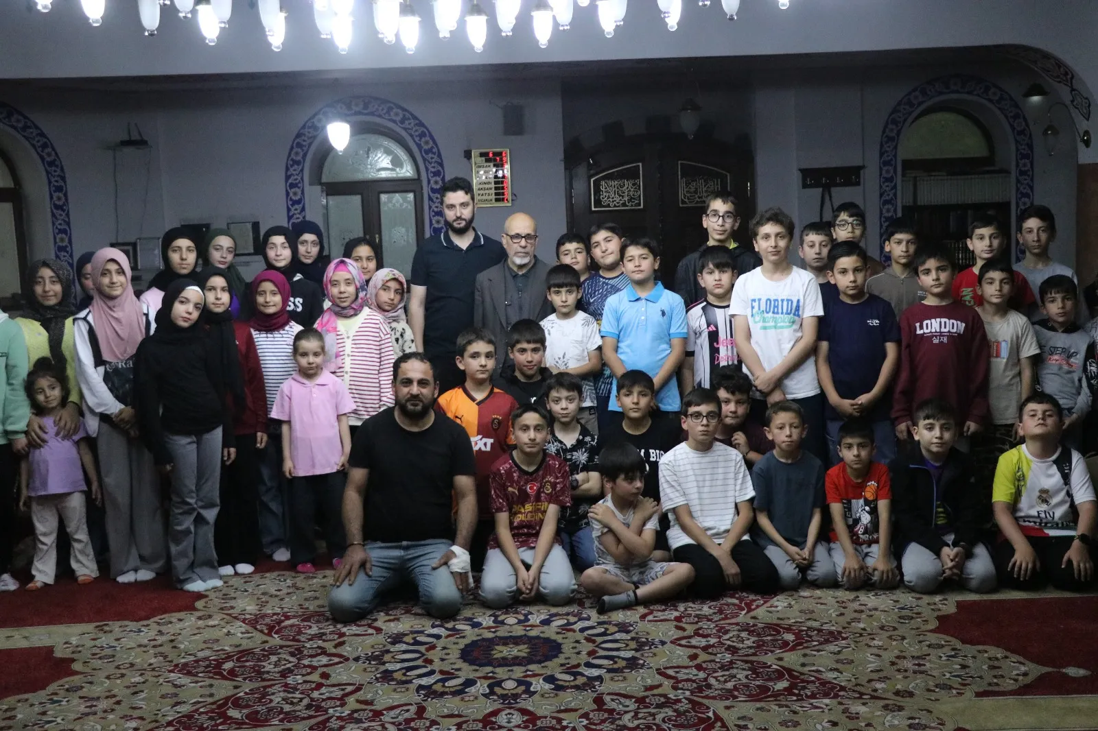 Kayseri'nin vefalı temizlikçisi Dursun amca hayaline kavuştu