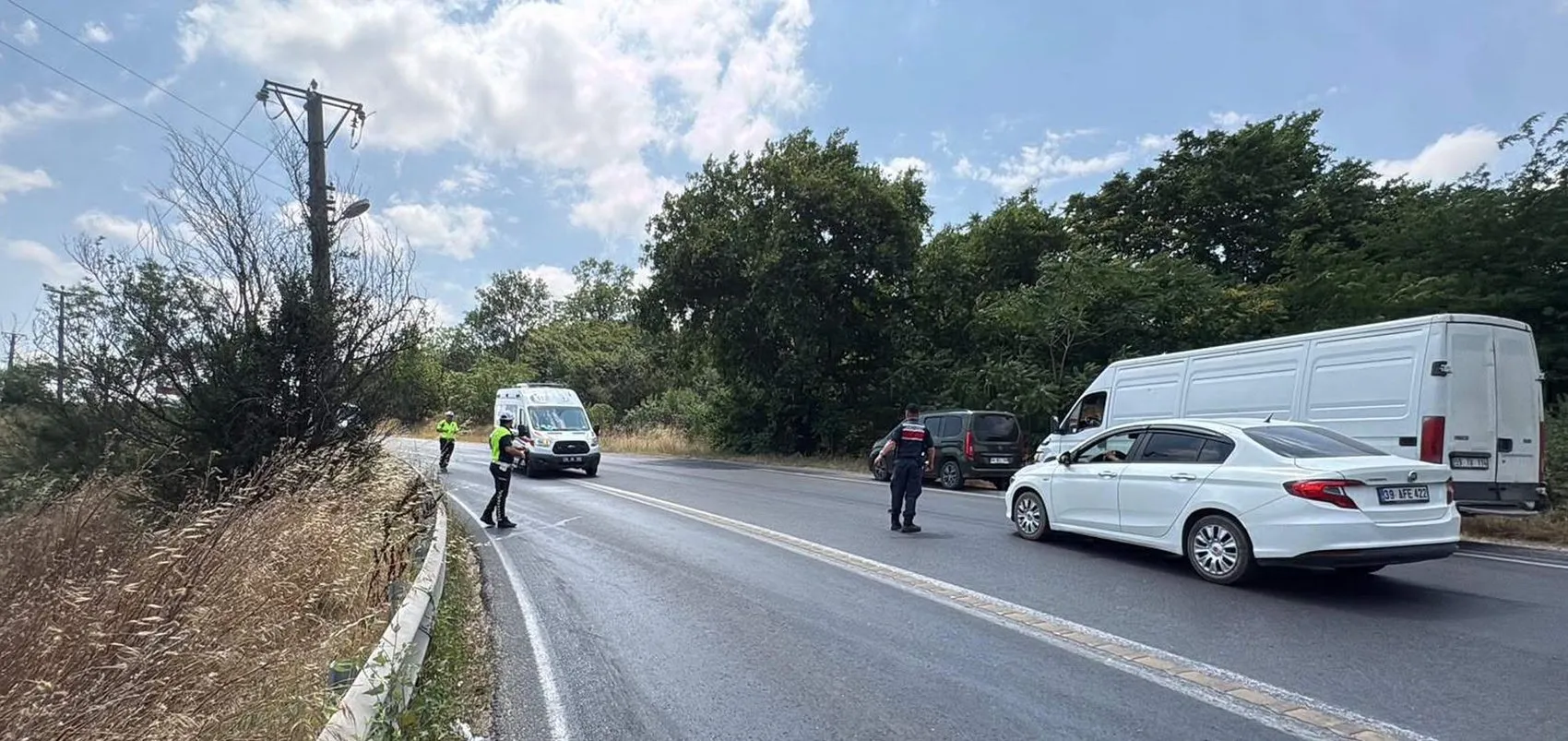Çorlu'da motosiklet kazası aileyi hastanelik etti
