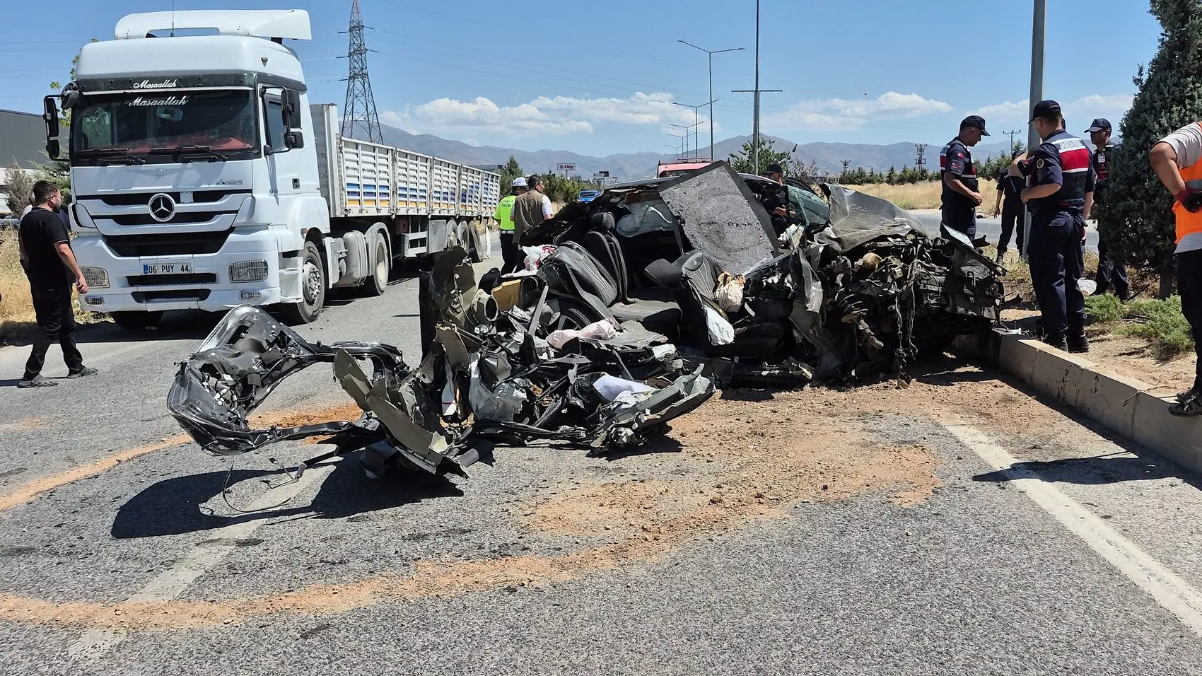 Malatya Organize Sanayi Bölgesi’nde ağır trafik kazası