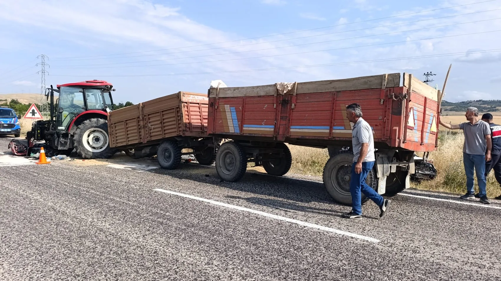 Amasya yolunda acı kaza Bir aile cenaze dönüşü yok oldu