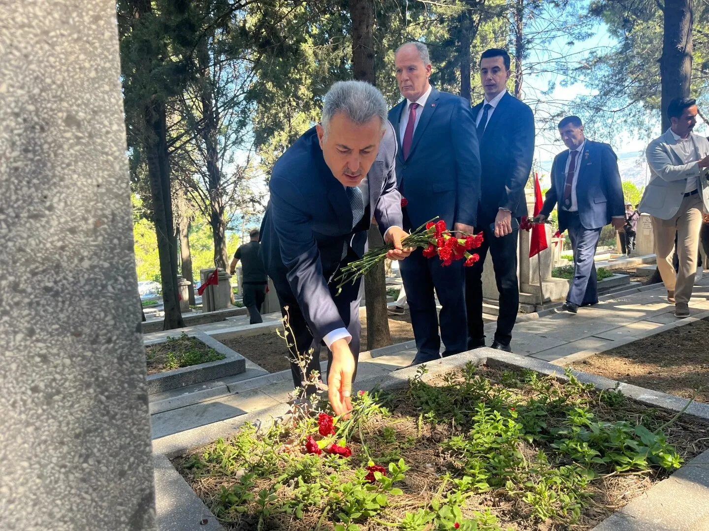 İzmir 15 Temmuz şehitlerini Kadifekale’de andı