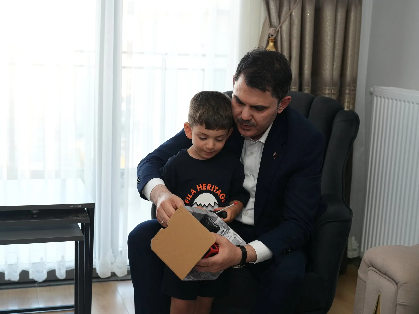 Depremde ailesini kaybeden Yusuf Berk artık devletin evinde büyüyor