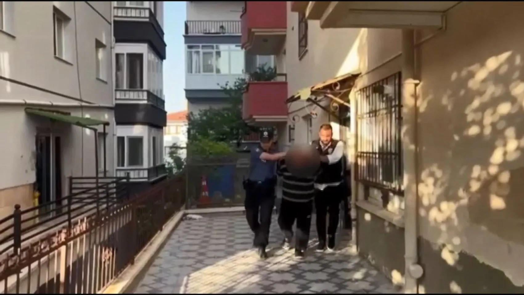Ankara'da tuzak kuran çeteye polis baskını