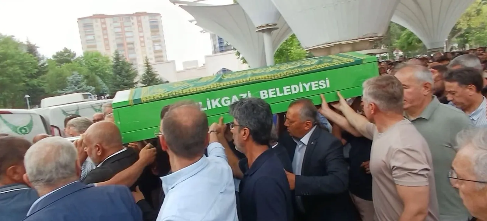 Erciyes’te bisiklet kazası belediye müdürünü hayattan kopardı