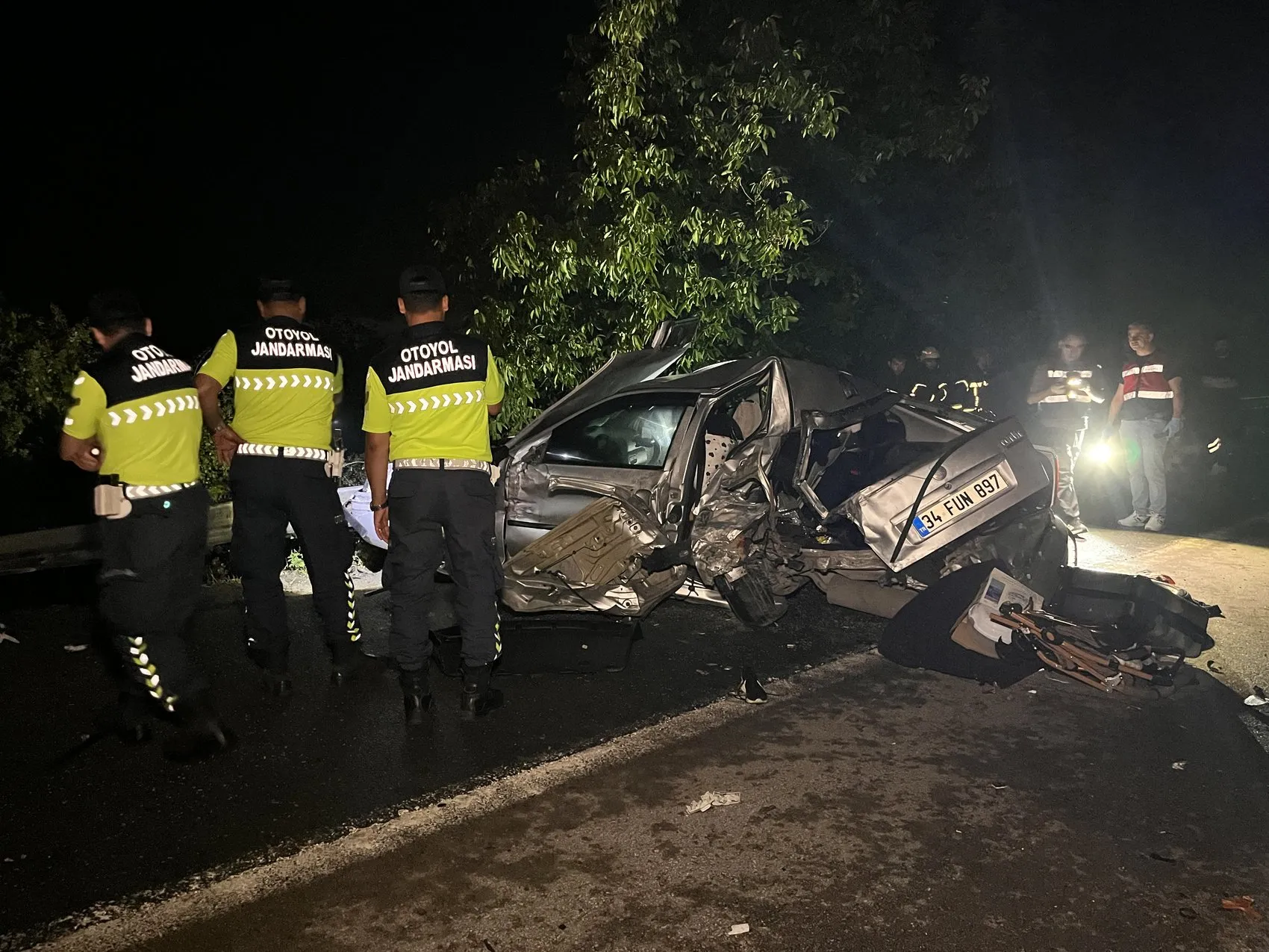 TEM Otoyolu'nda korkunç kaza 7 yaşındaki çocuk hayatını kaybetti