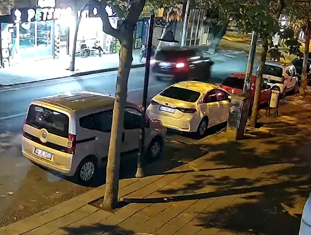 Çorlu'da gece yarısı kaza yapıp kaçtı