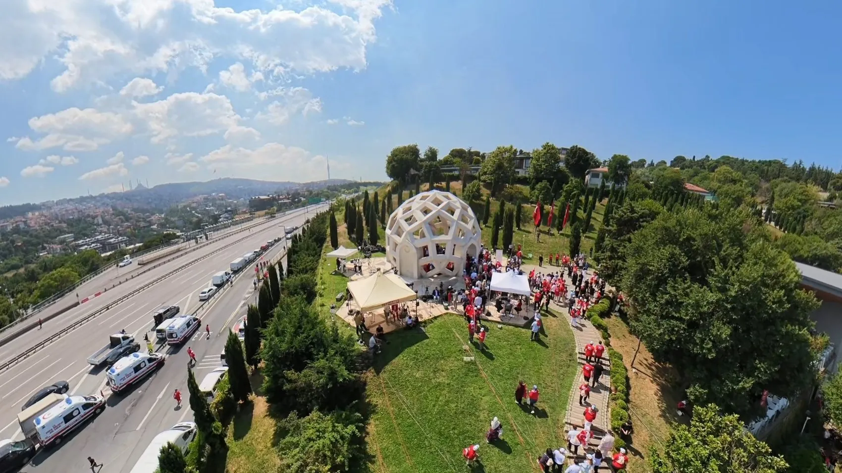 15 Temmuz ruhu köprüde yeniden canlandı