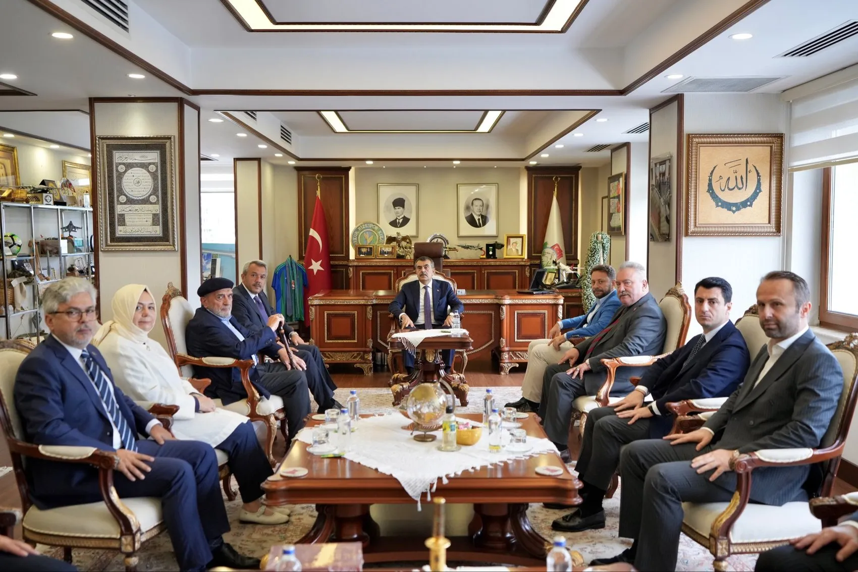 Milli Eğitim Bakanı Tekin yeni müfredatı savundu