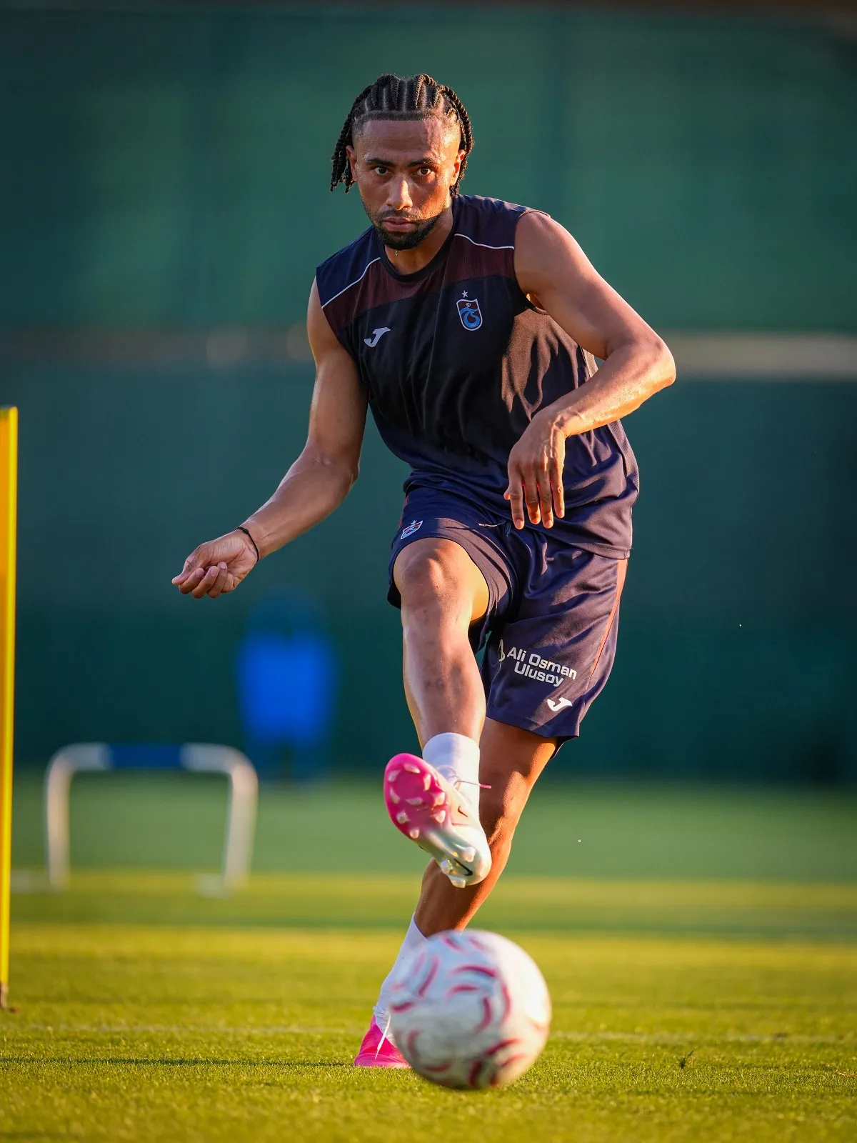Fatih Tekke yönetiminde Trabzonspor yeni sezon için ter döküyor