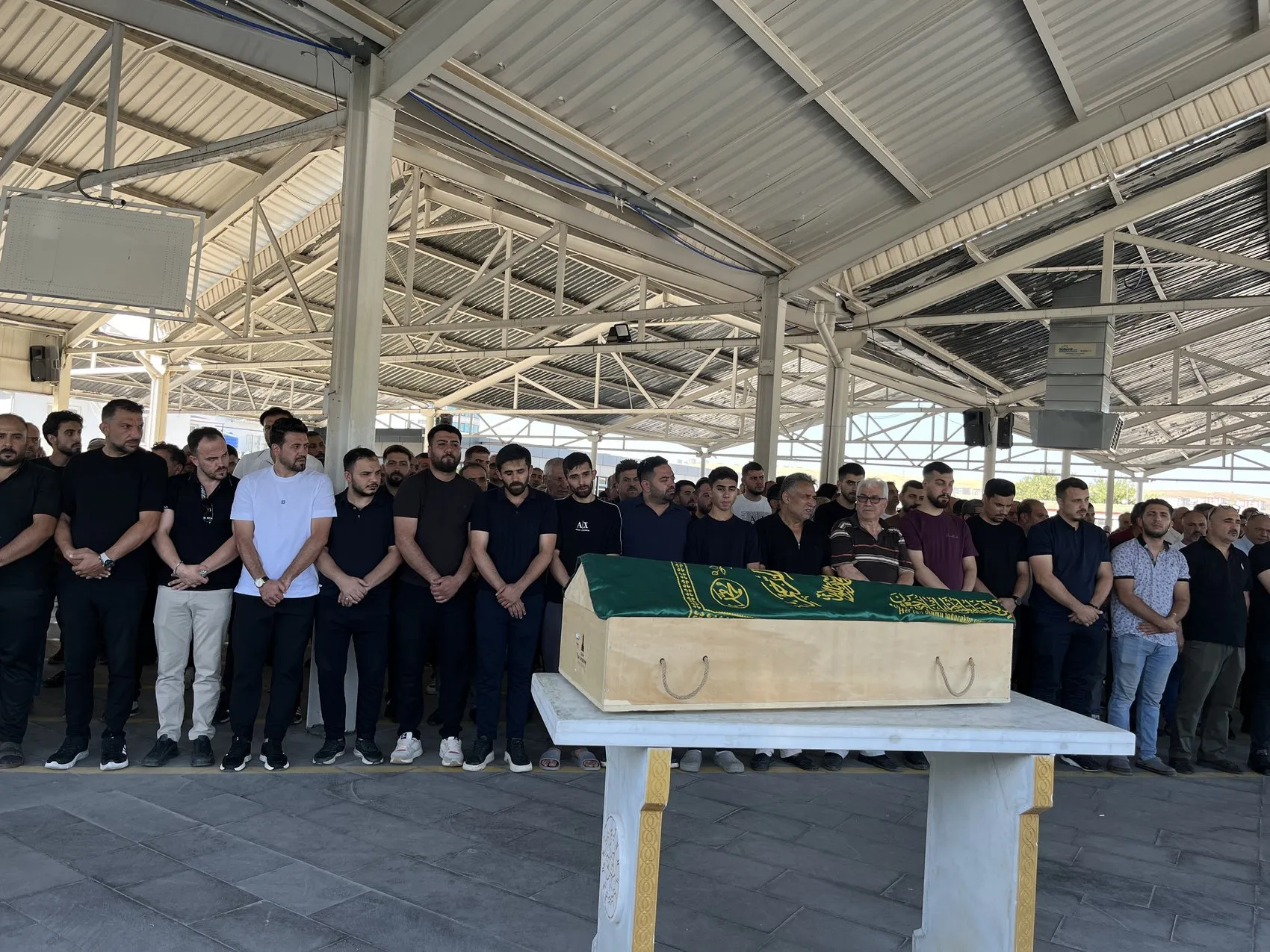 Bursa'da havuza düşen küçük Kadir Gaziantep'te defnedildi