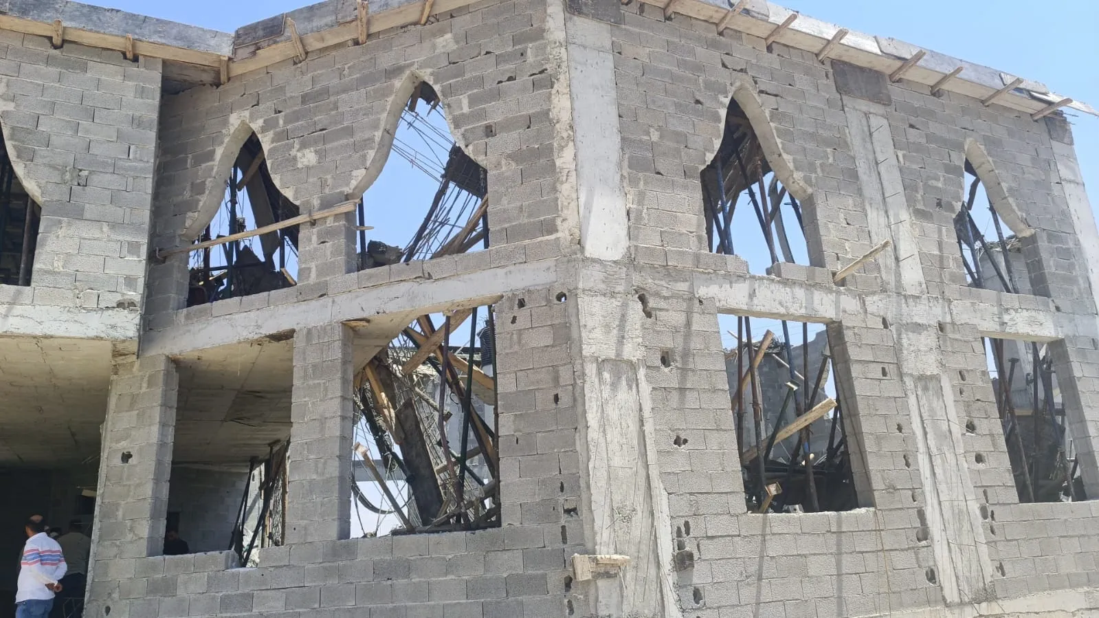 Şanlıurfa'da cami inşaatında beton dökümü sırasında göçük yaşandı