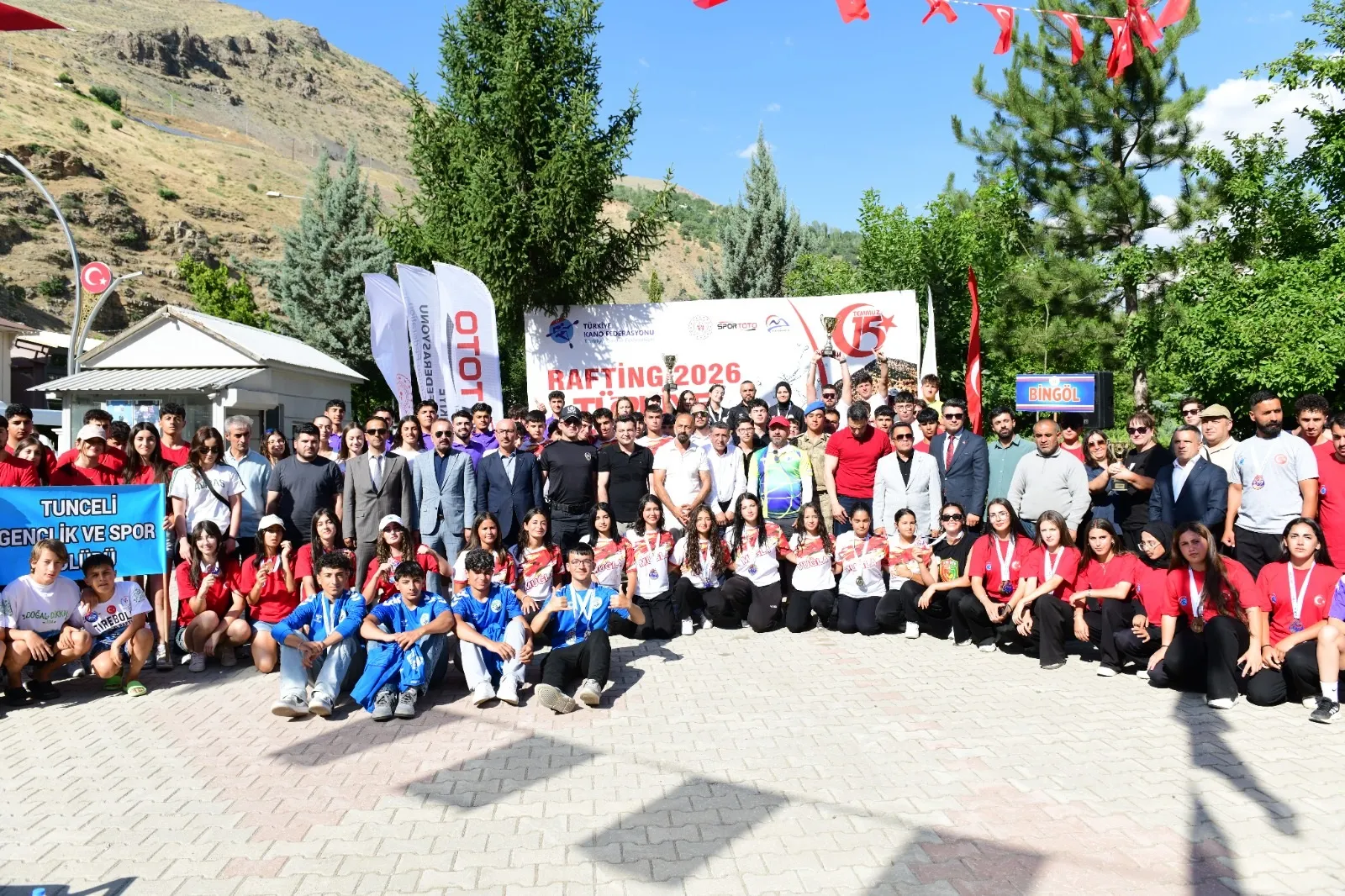 Çatak sularında rafting heyecanı sona erdi