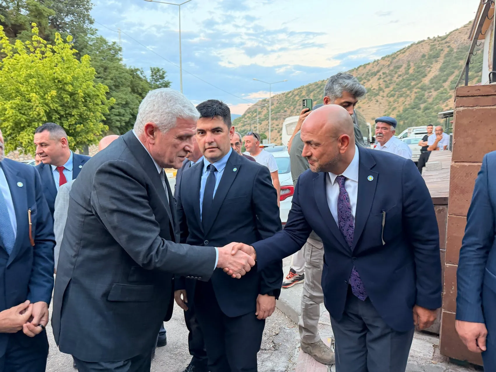 Dervişoğlu Tunceli ziyaretinde birlik vurgusu yaptı