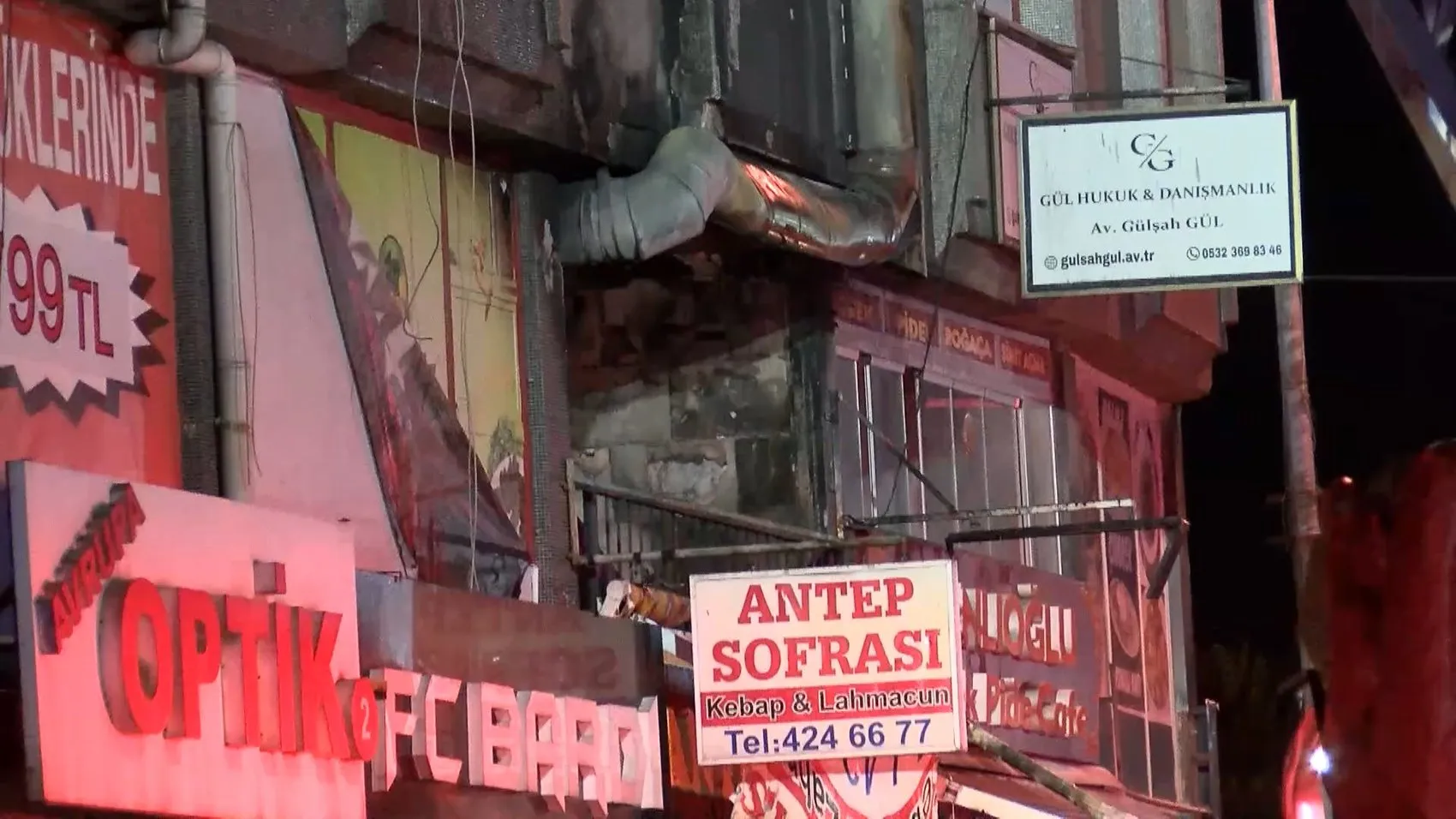 Küçükçekmece'de iş hanını alevler sardı
