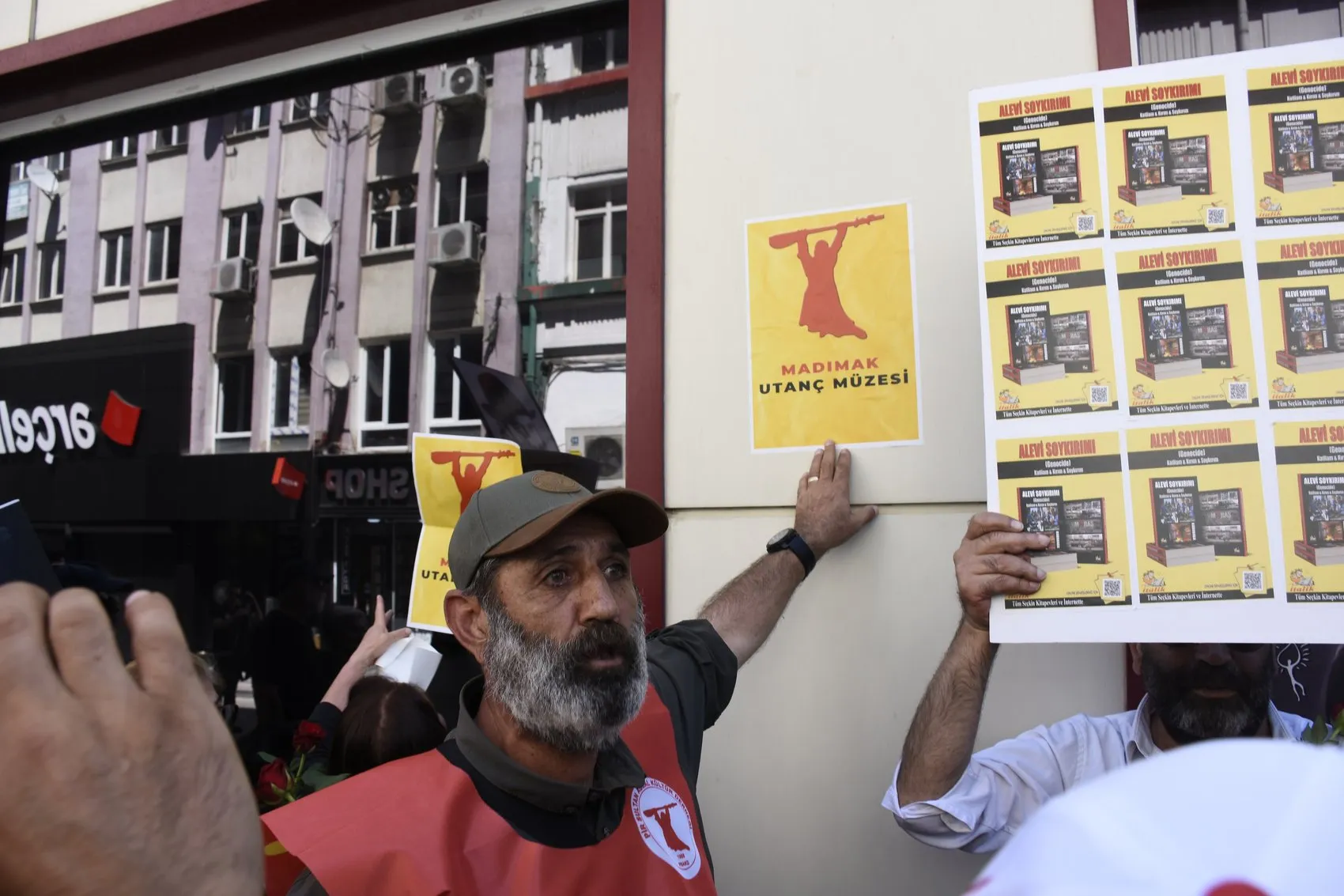 Sivas 2 Temmuz acısını otuz birinci yılında yine yüreğinde hissetti